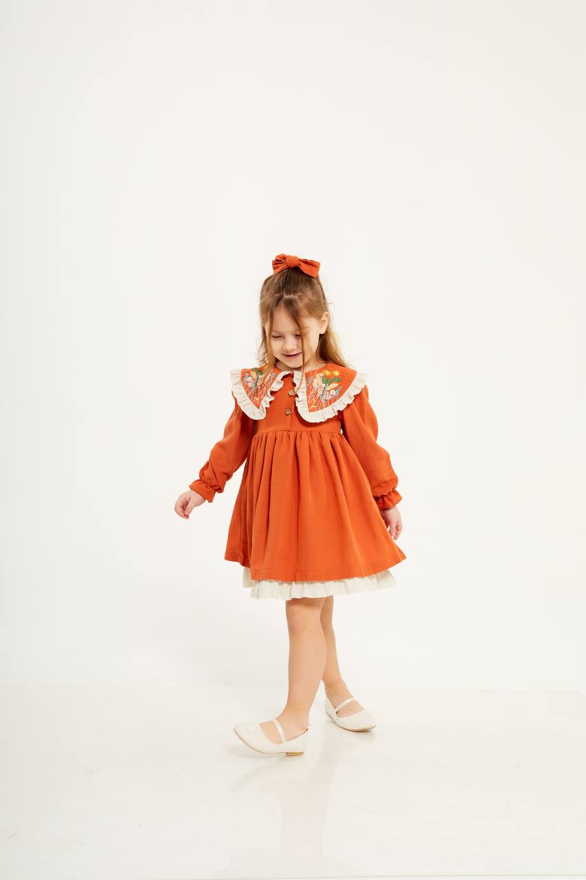 Yaka detay turuncu elbise