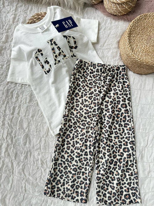 Gap leopar tişört takım