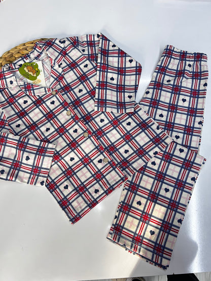 Kalpli kare pijama