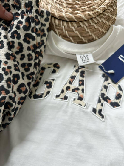 Gap leopar tişört takım