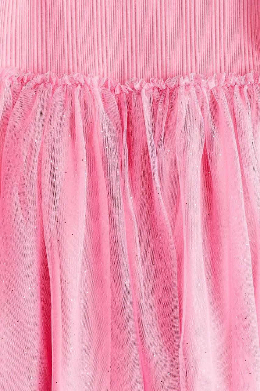 Kısa kollu pembe tüllü elbise