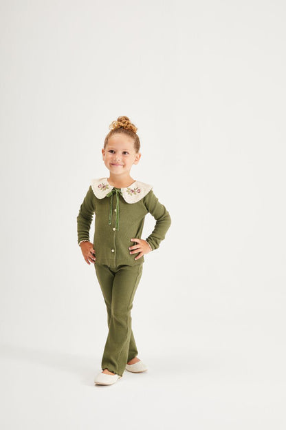 Soft yeşil yakalı takım