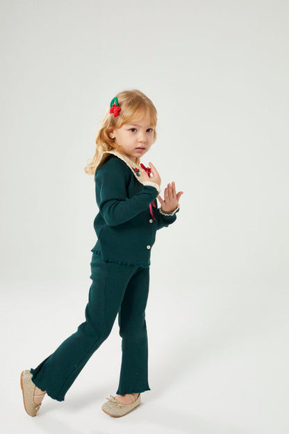 Yaka detaylı yeşil kız çocuk takım